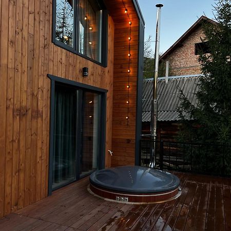 Guest House Zatishniy Dvir Jaremtsje Eksteriør bilde