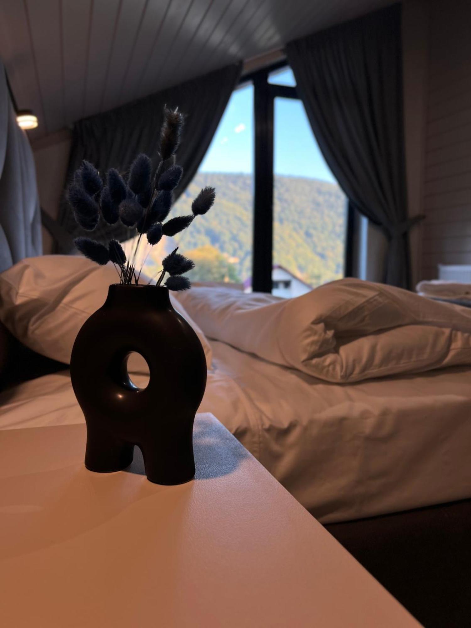 Guest House Zatishniy Dvir Jaremtsje Eksteriør bilde